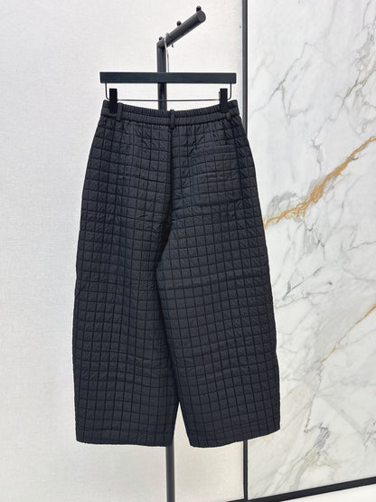 26Latest Autumn/Winter Quilted Plaid Cropped Padded Trousers