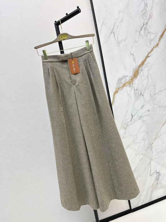 26Latest Autumn/Winter Plaid Trousers: Sophisticated, Stylish, and Sharp