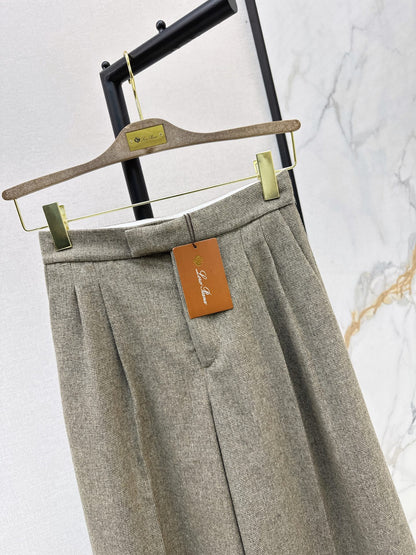 26Latest Autumn/Winter Plaid Trousers: Sophisticated, Stylish, and Sharp
