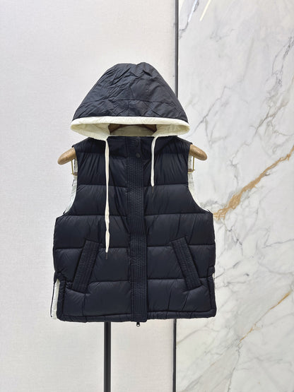 26Latest Autumn/Winter Hooded Down Vest