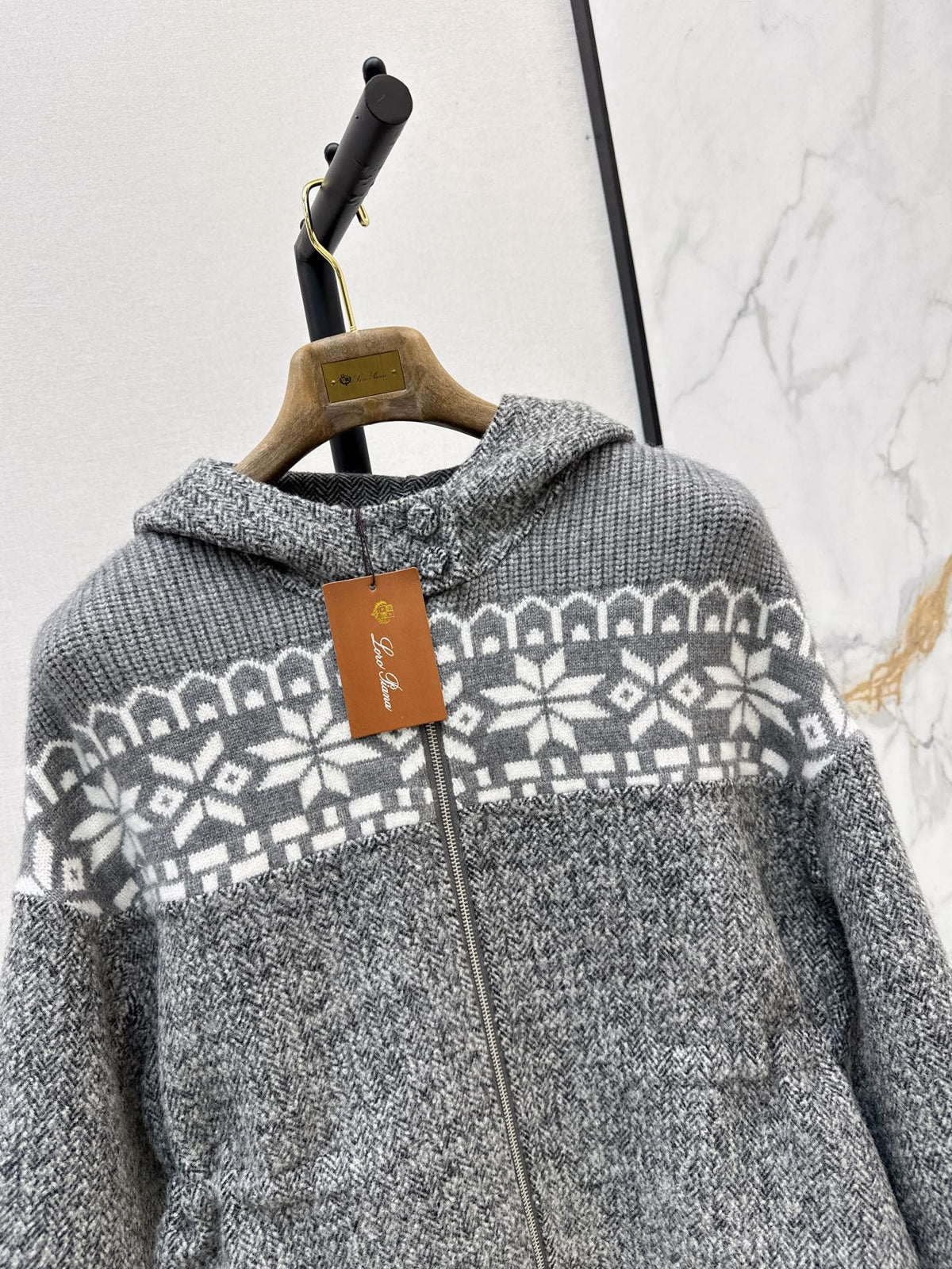 26Latest Autumn/Winter "Old Money" Style Reversible Wool-Blend & Snowflake-Pattern Knit Jacket