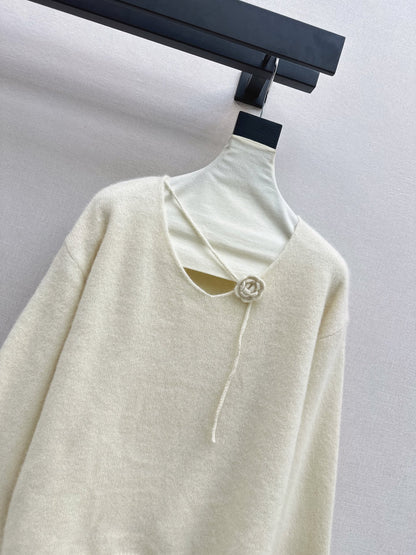 26Latest Autumn/Winter V-Neck Sweater with 3D Floral Embellishments