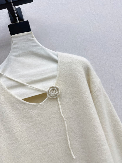 26Latest Autumn/Winter V-Neck Sweater with 3D Floral Embellishments
