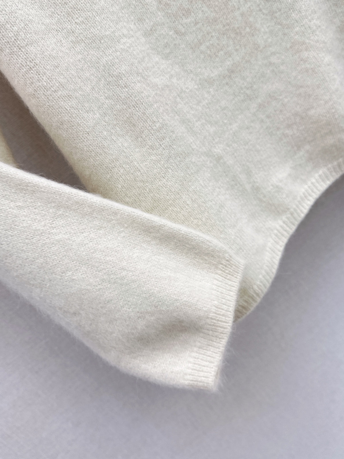 26Latest Autumn/Winter V-Neck Sweater with 3D Floral Embellishments