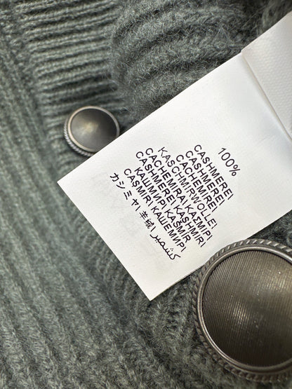 26Latest Autumn/Winter "Old Money" Style: Stand-Collar Cashmere Cardigan