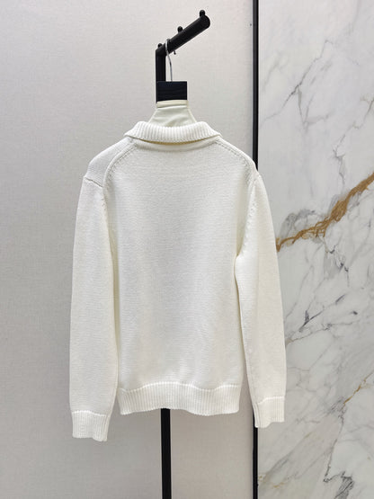 26Latest Autumn/Winter "faux-layered" collared sweatshirt featuring an American-style aesthetic and a 3D-effect teddy bear design.