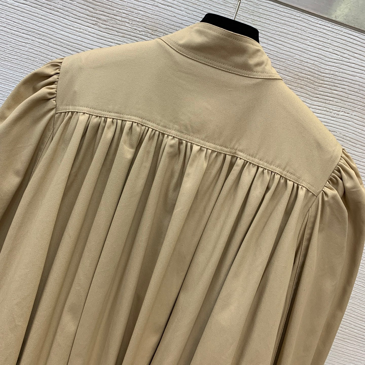 26New-Arrival Stand-Collar, Tulip-Style Long-Sleeve Jacket