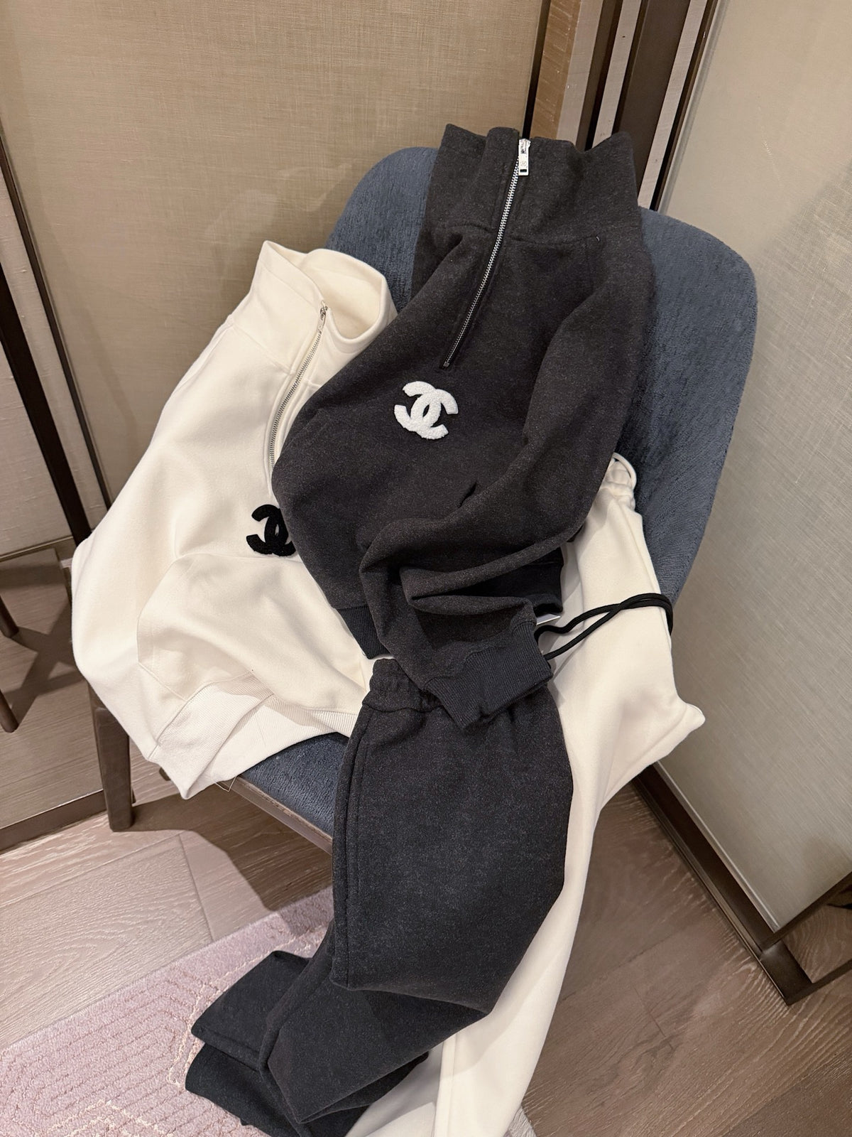 26"Chanel-inspired" Custom-Made Set – Thickened, Brushed, and Bonded Fabric