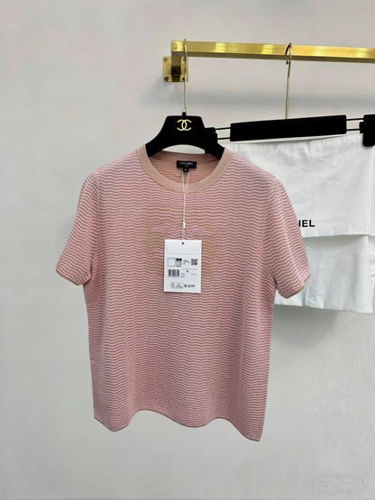 Striped knit short-sleeved shirt