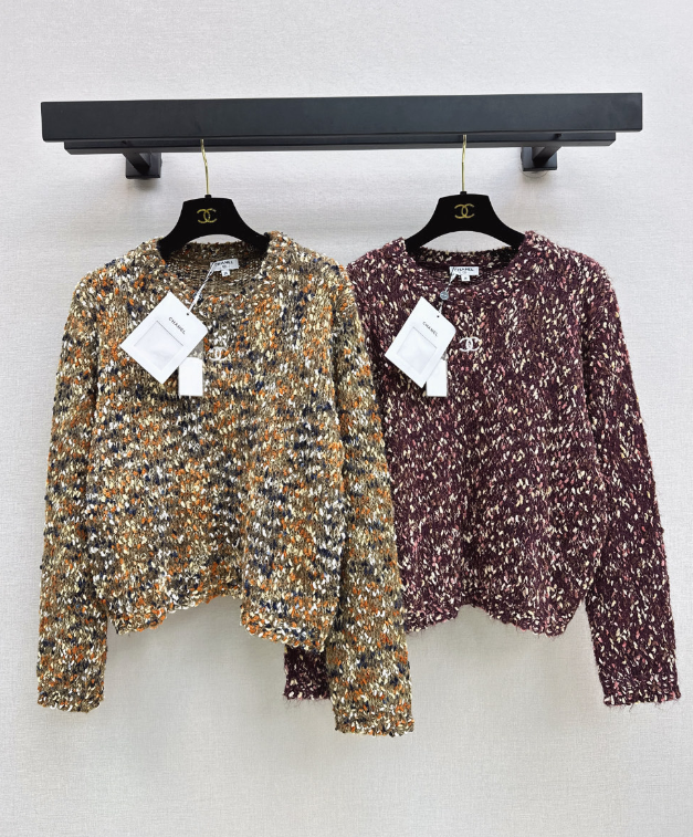26New Early Autumn Custom-Knit Heathered Crew-Neck Sweater