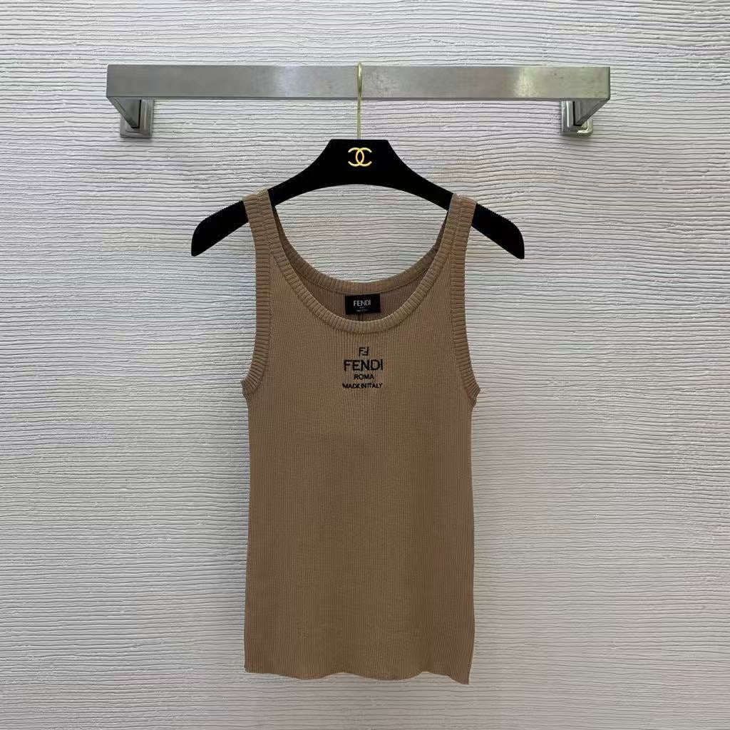 25 knitted camisole