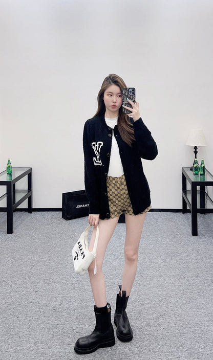 Jacquard knitted cardigan
