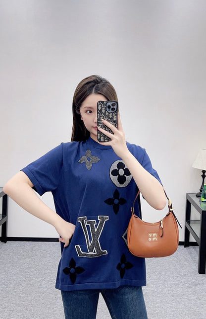 Round neck clover logo short sleeved shirt