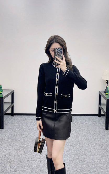 Striped border cardigan