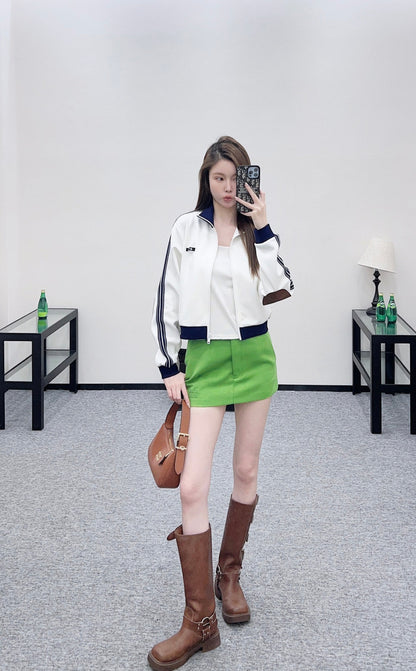 Color-blocked zip-up sporty jacket.