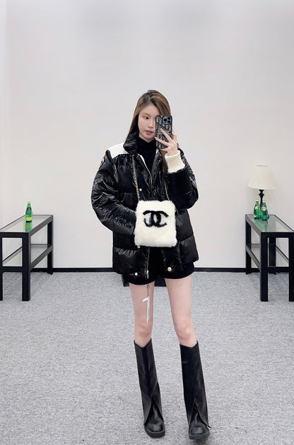 Chain Fur Hand Warmer Bag