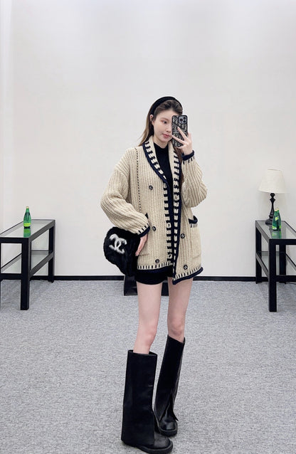 Color-blocked Collared Cardigan