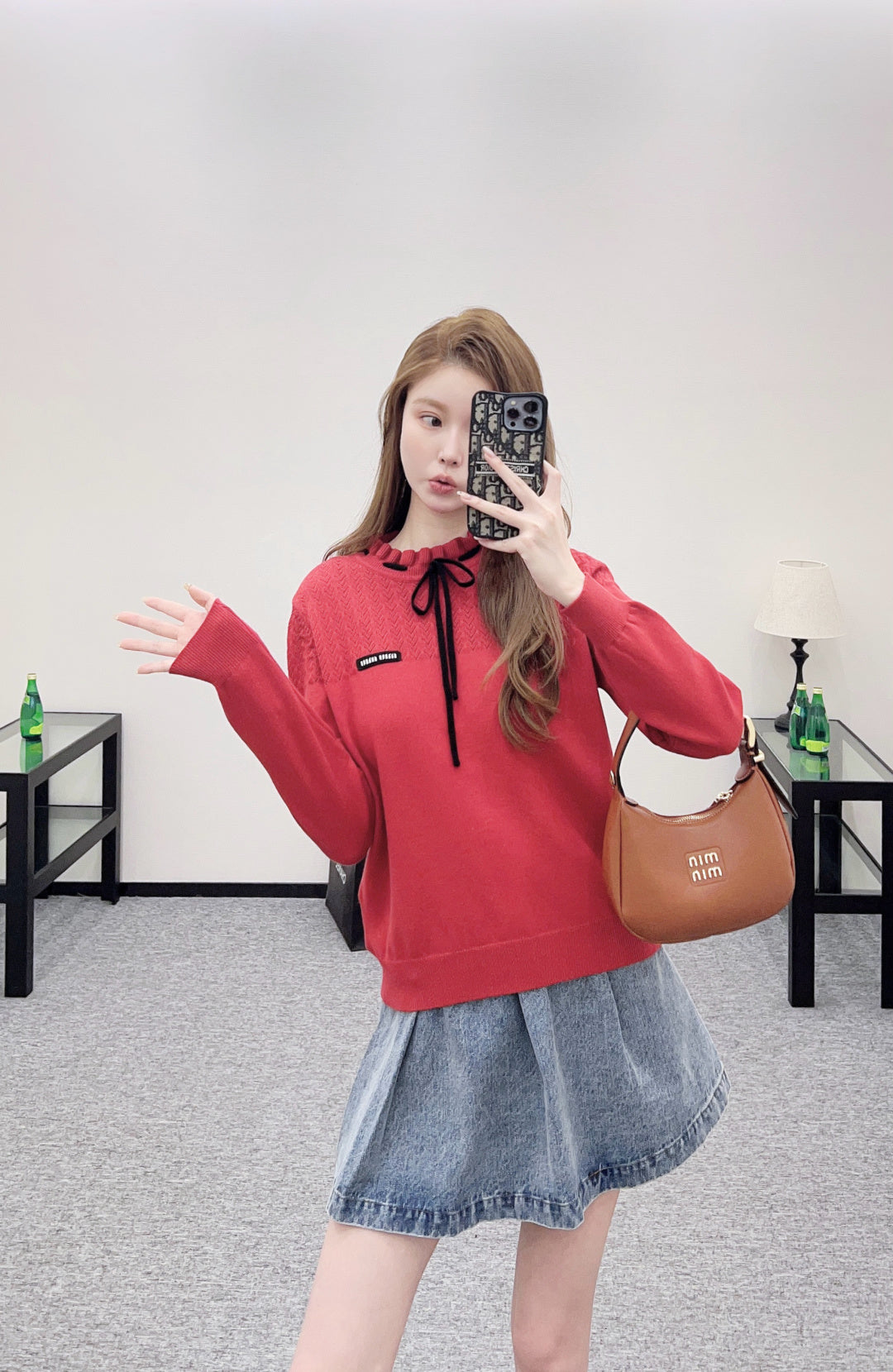 Bow-tie Tulip Collar Sweater