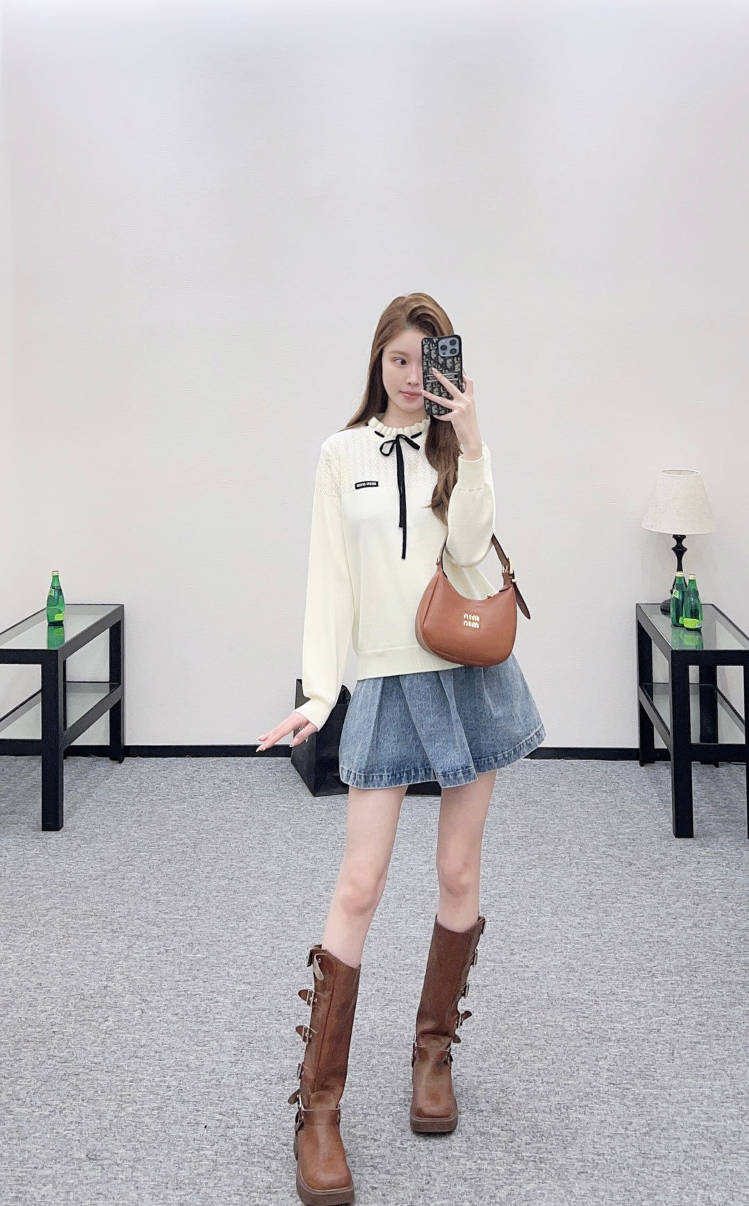Bow-tie Tulip Collar Sweater