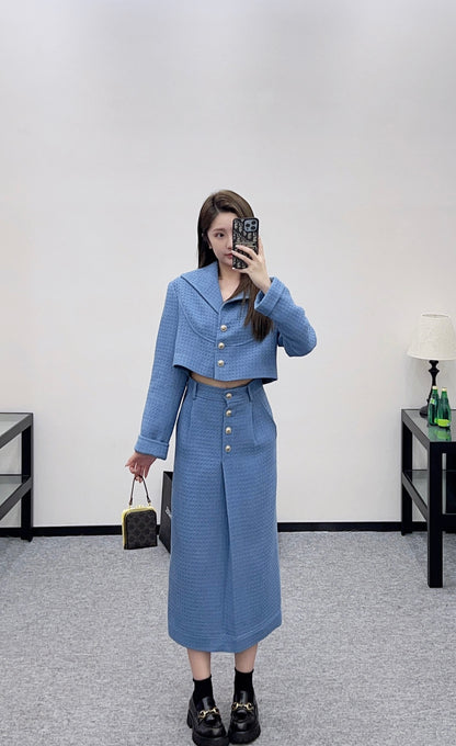 Located Short Jacket/Skirt