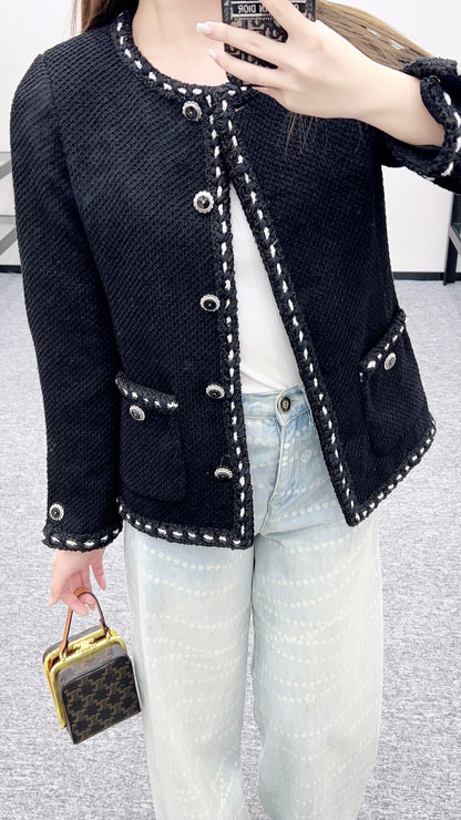 Round Neck Tie-Edge Coat