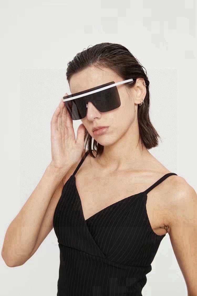 C 25 new Fashion sunglasses