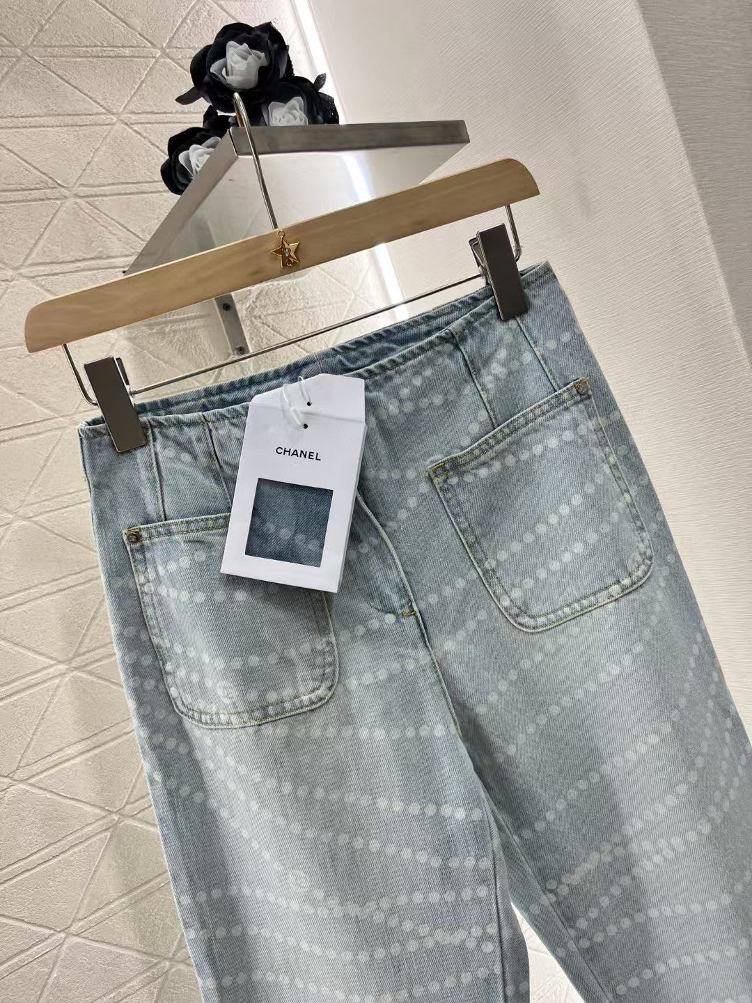 Logo wide leg jeans