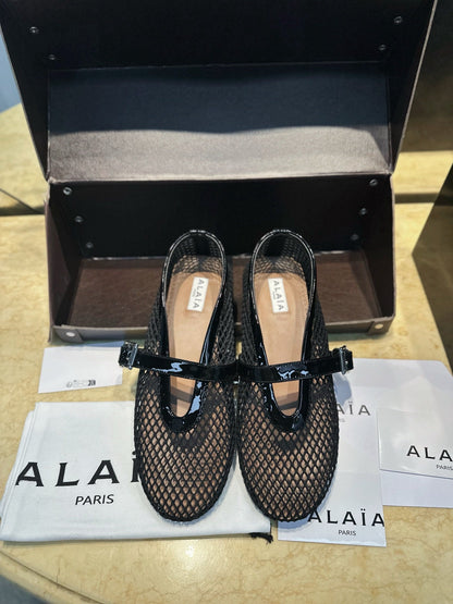 Mesh ballet shoes