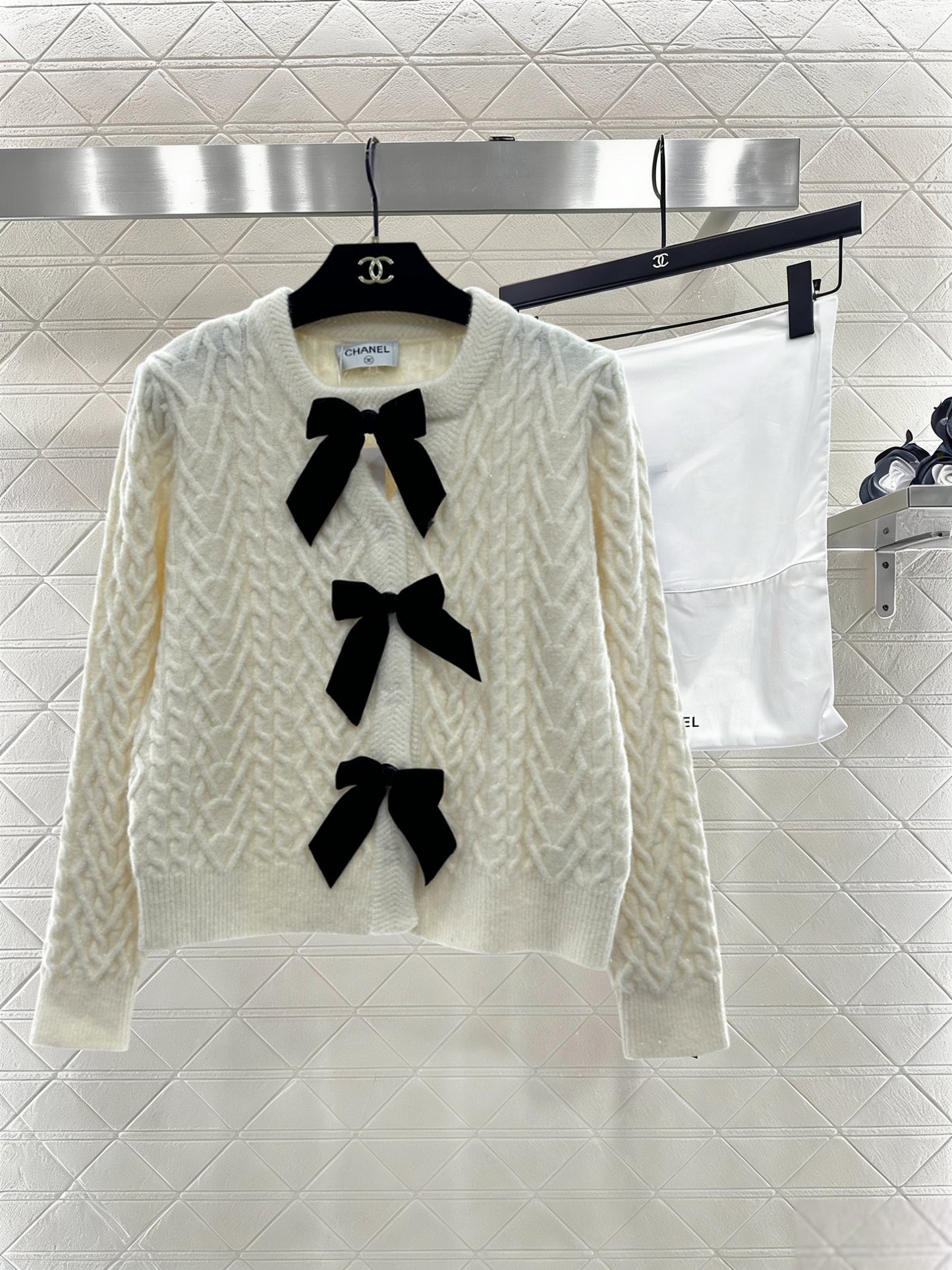 Bow-tie Knit Cardigan