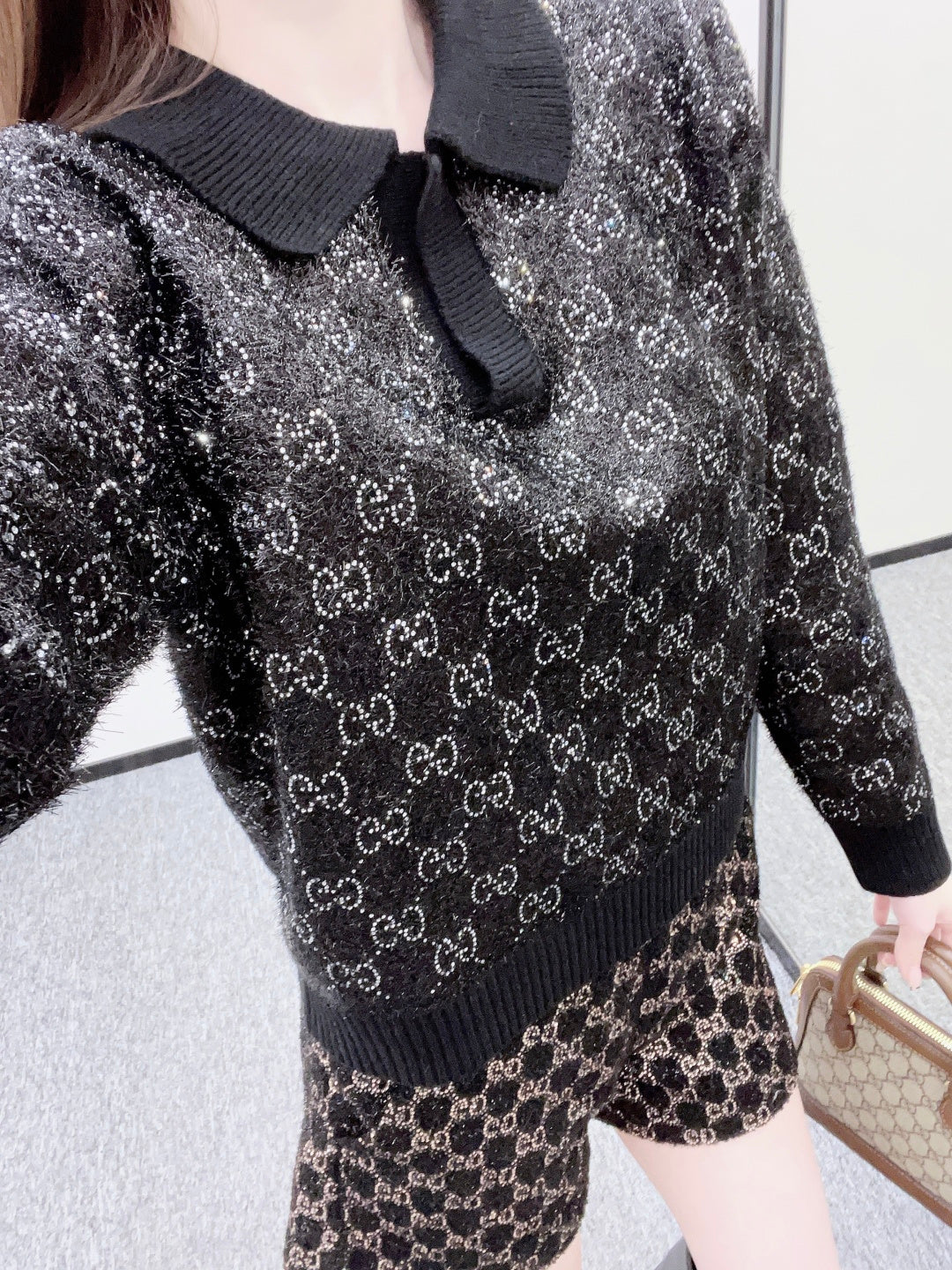 Rhinestone-stamped Collar Sweater
