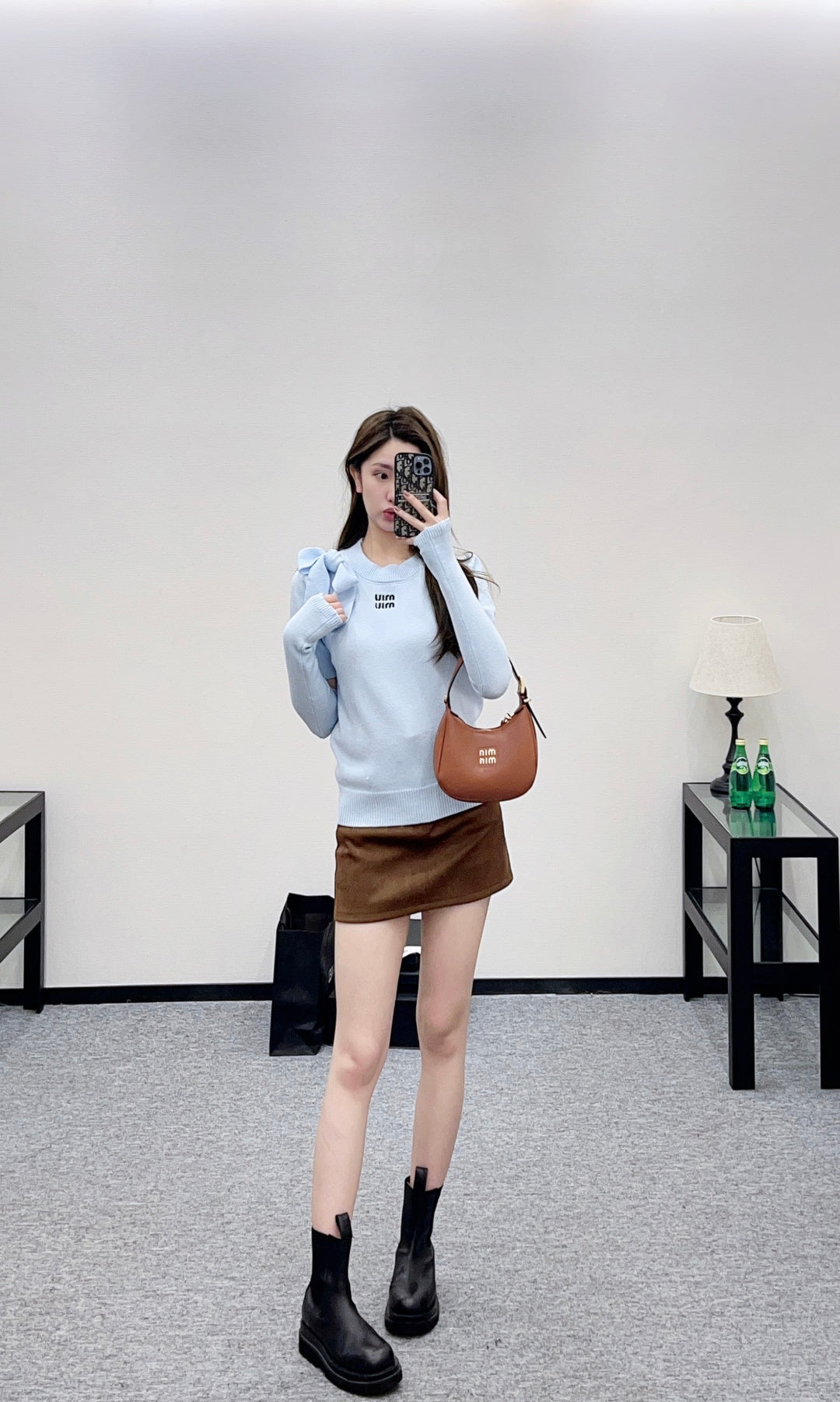 Two-piece knitted sweater set with sleeves