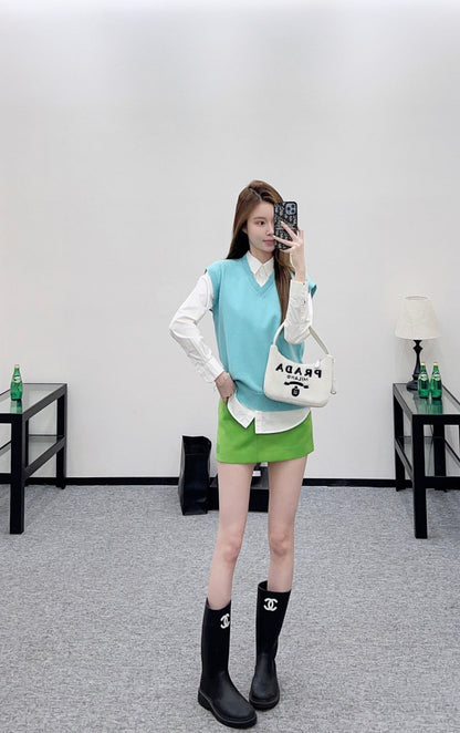 Wide-Sleeve Knitted Vest