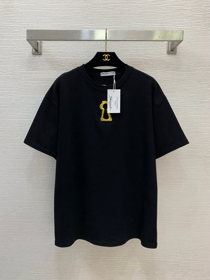 Crew neck short-sleeved shirt
