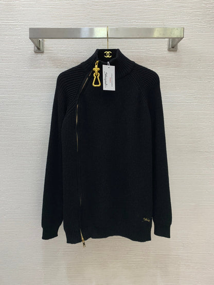 Stand-up collar sweater