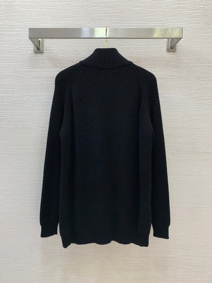 Stand-up collar sweater