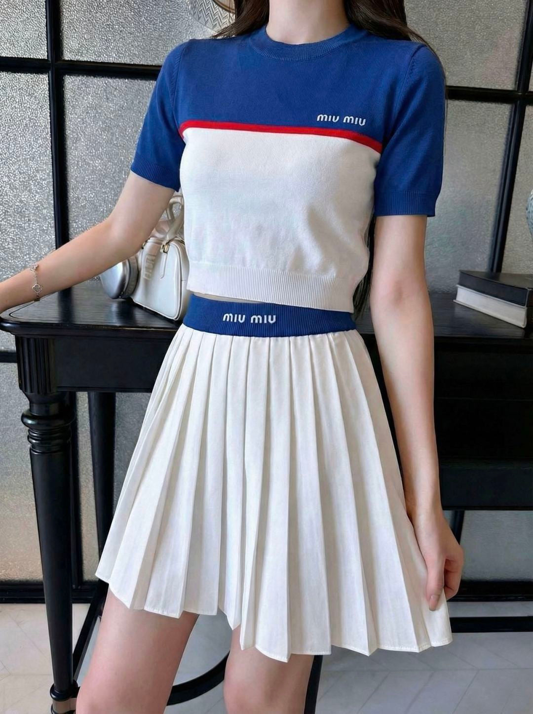 Color-blocked design set