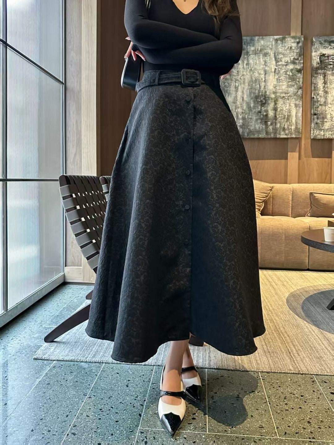Umbrella-shaped high-waisted midi skirt