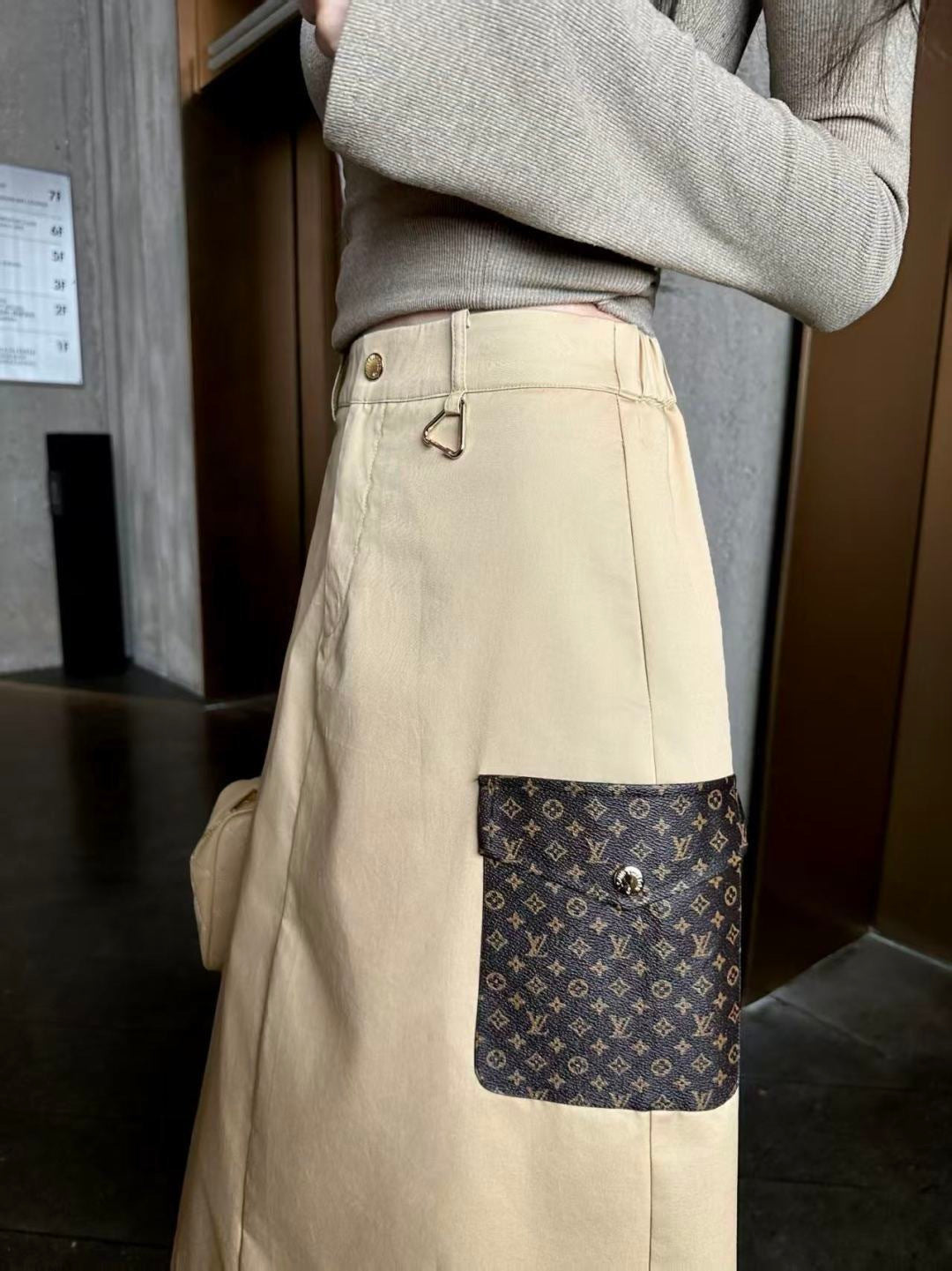 Pocket Appliqué Midi Skirt