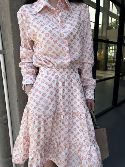Elastic waist tiered skirt