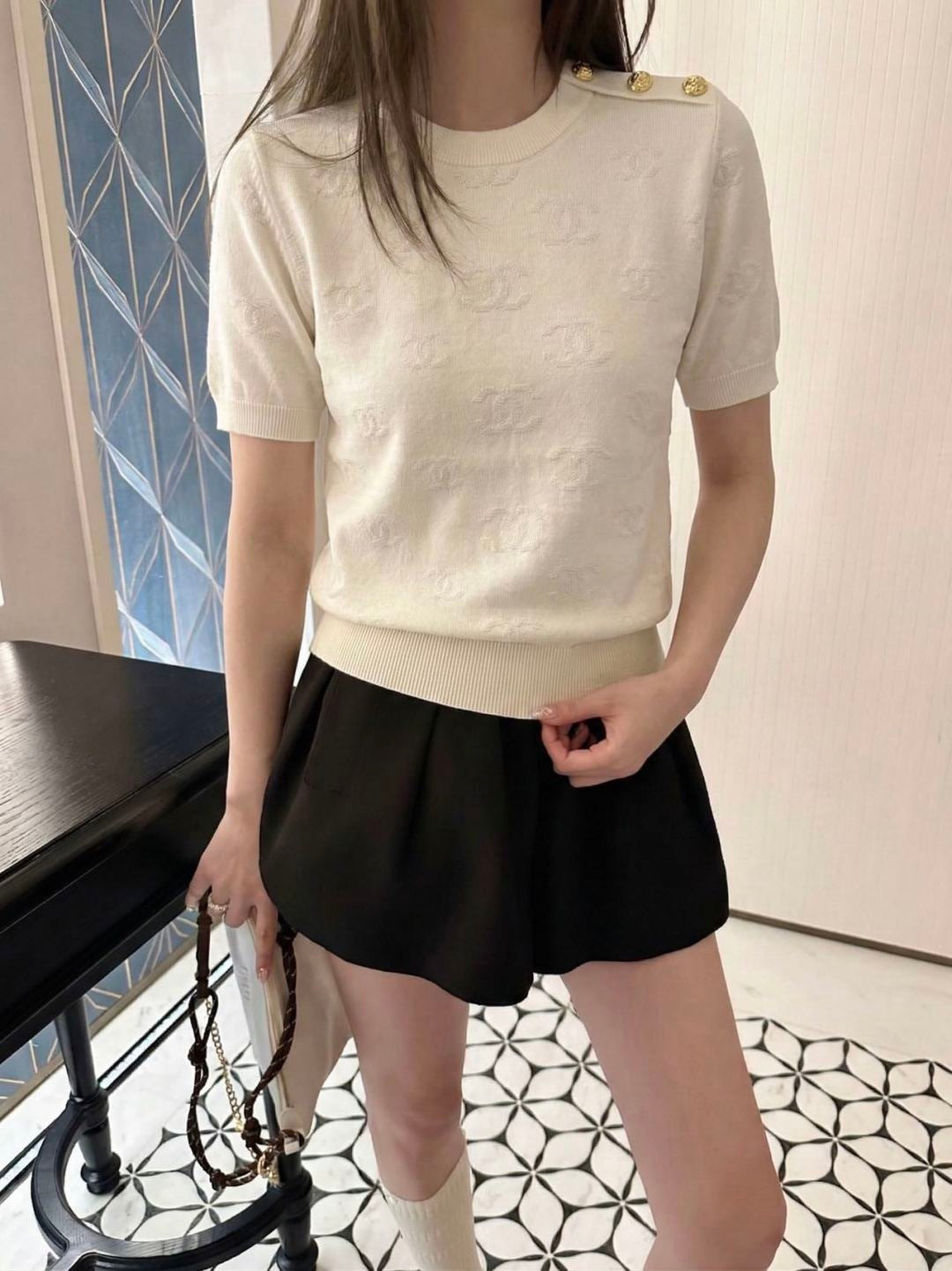 Jacquard Pattern T-Shirt