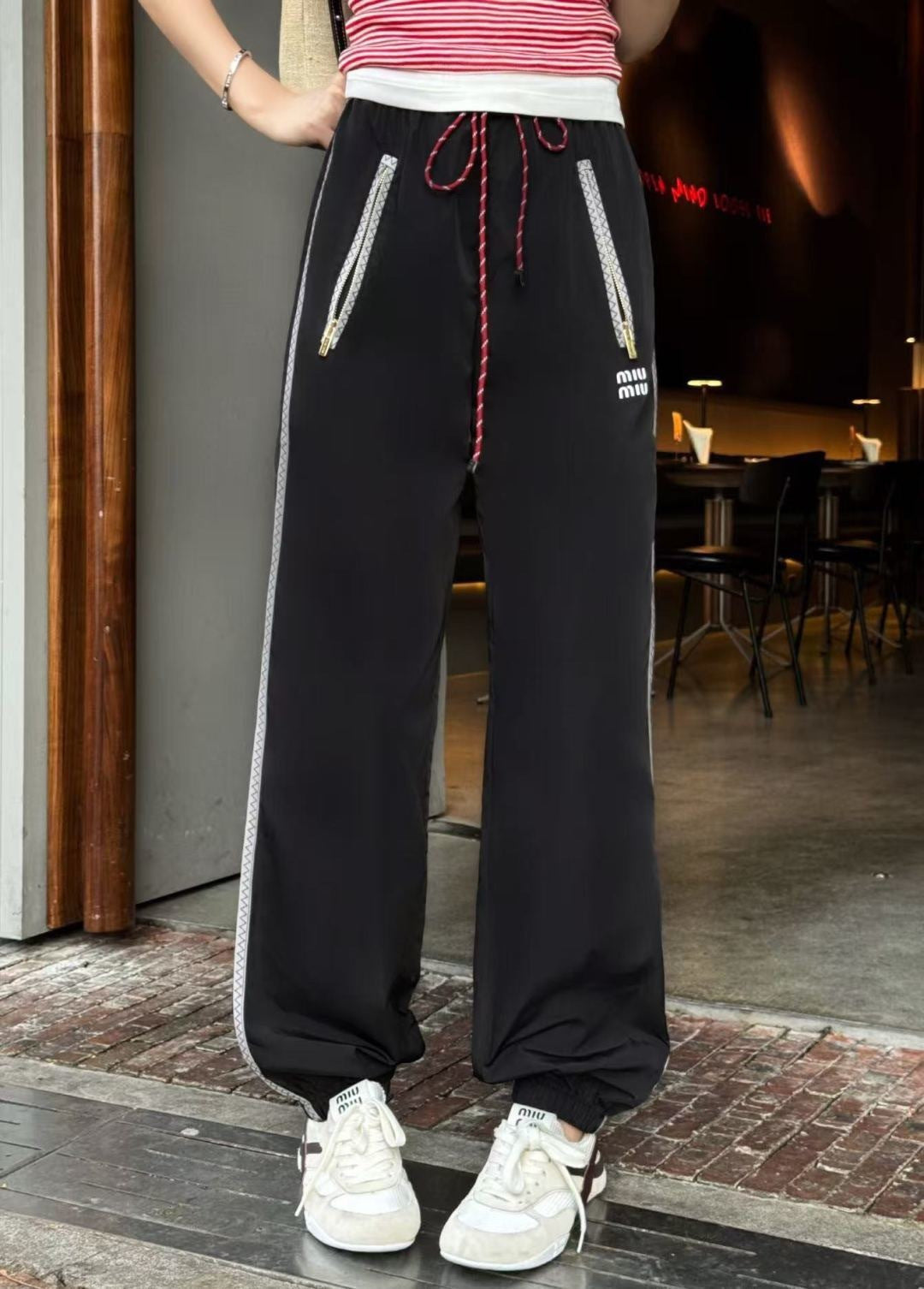 Casual and versatile jogger pants