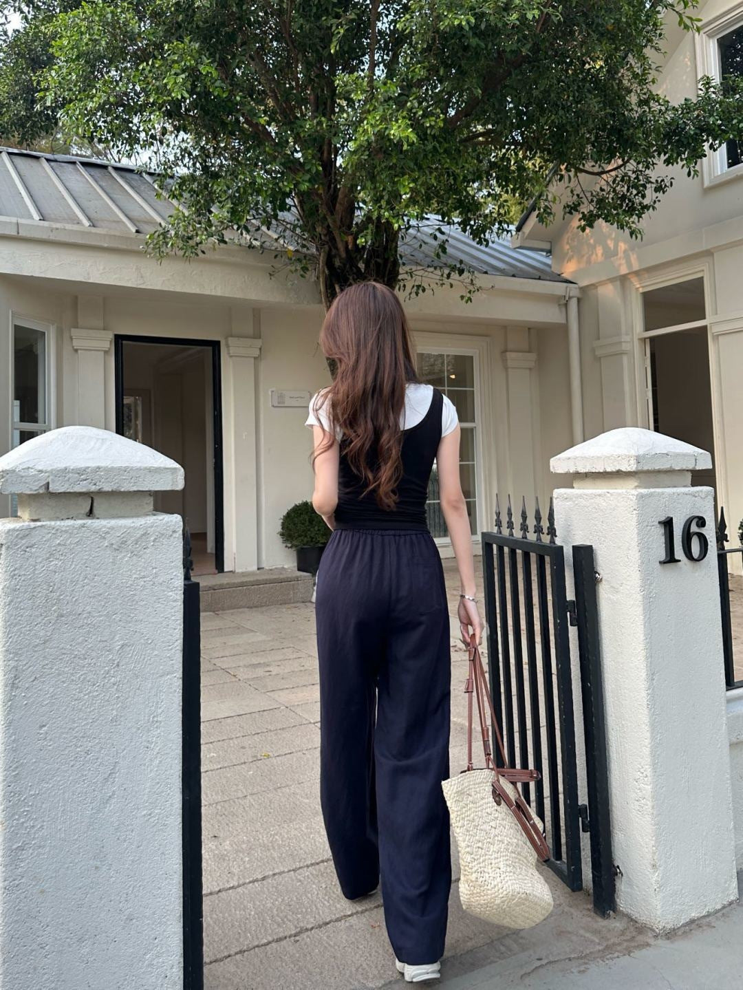 Lace-trimmed straight-leg trousers