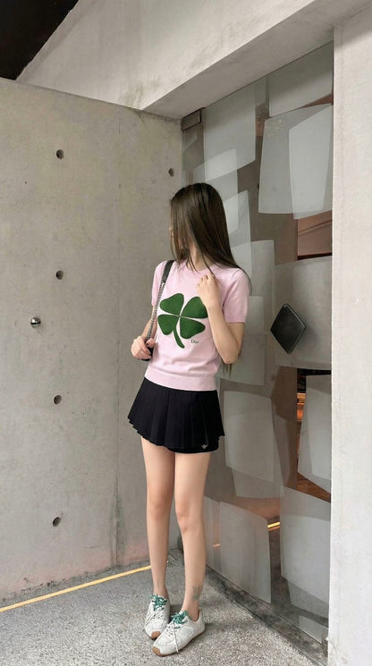 Four-leaf clover knit T-shirt