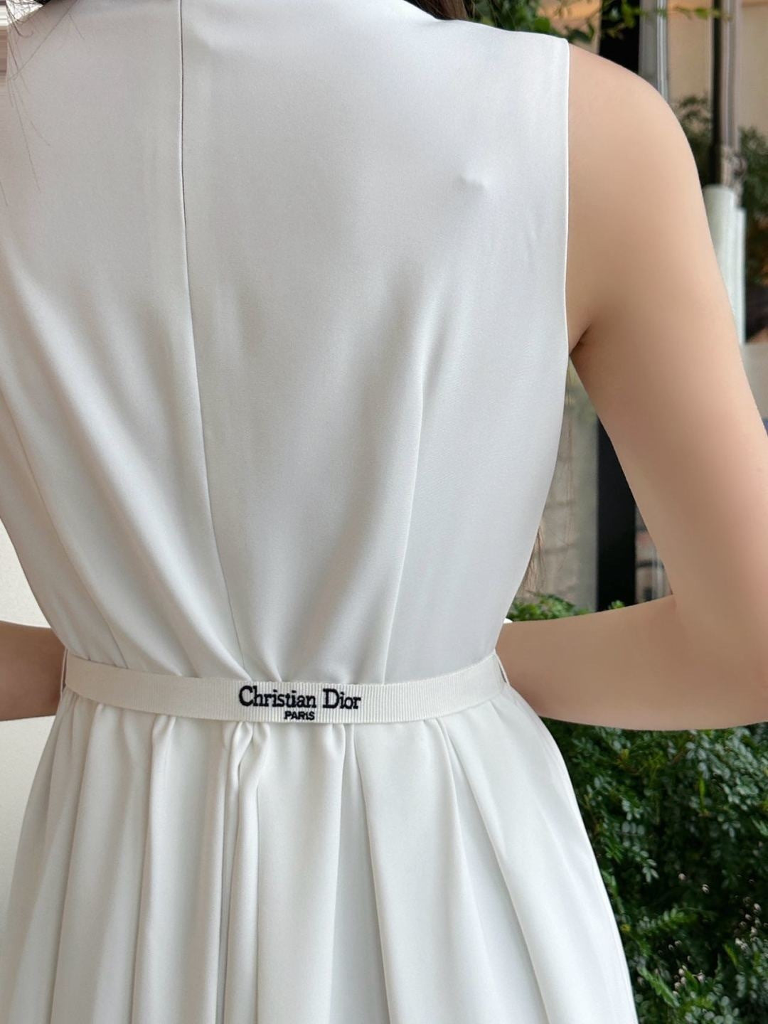 Bow-adorned dress