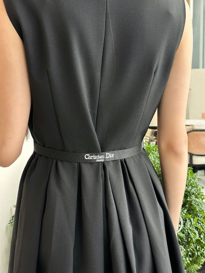Bow-adorned dress