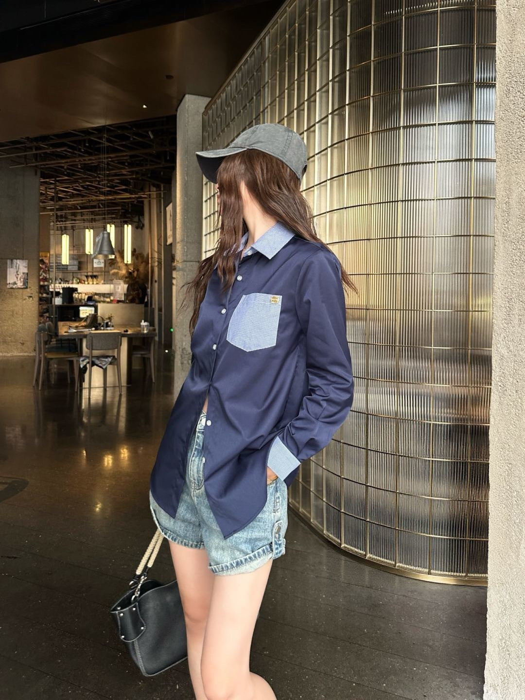 Color-blocked decorative shirt