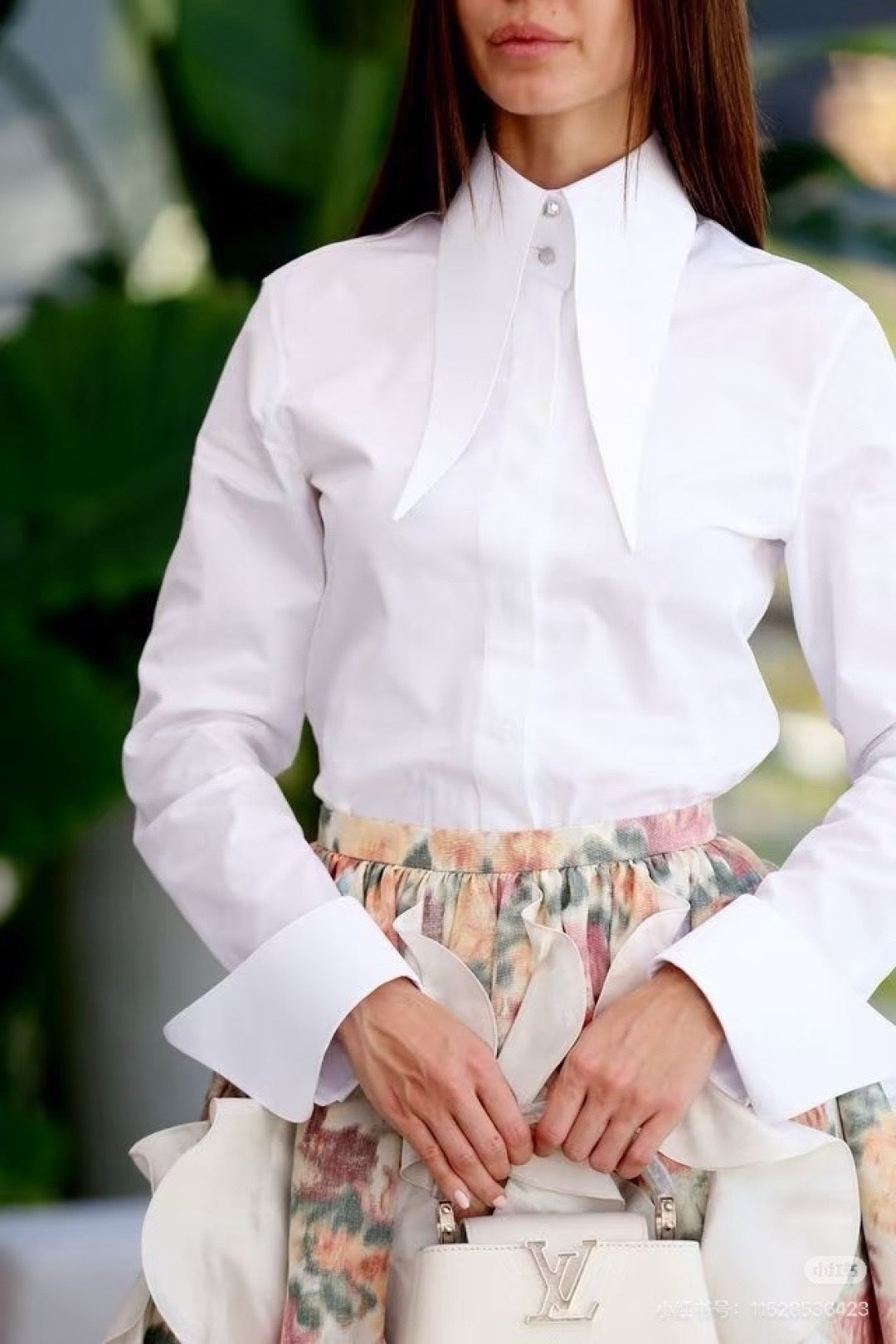 26ss Long pointed collar shirt