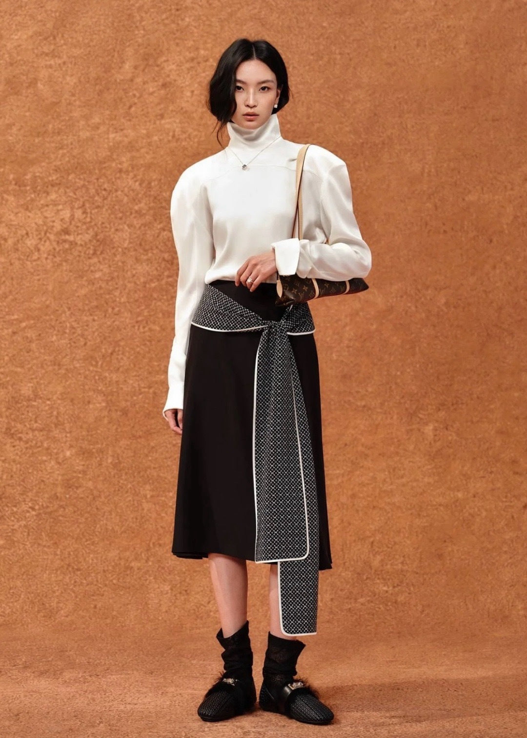 26ss Tie-up bow midi skirt