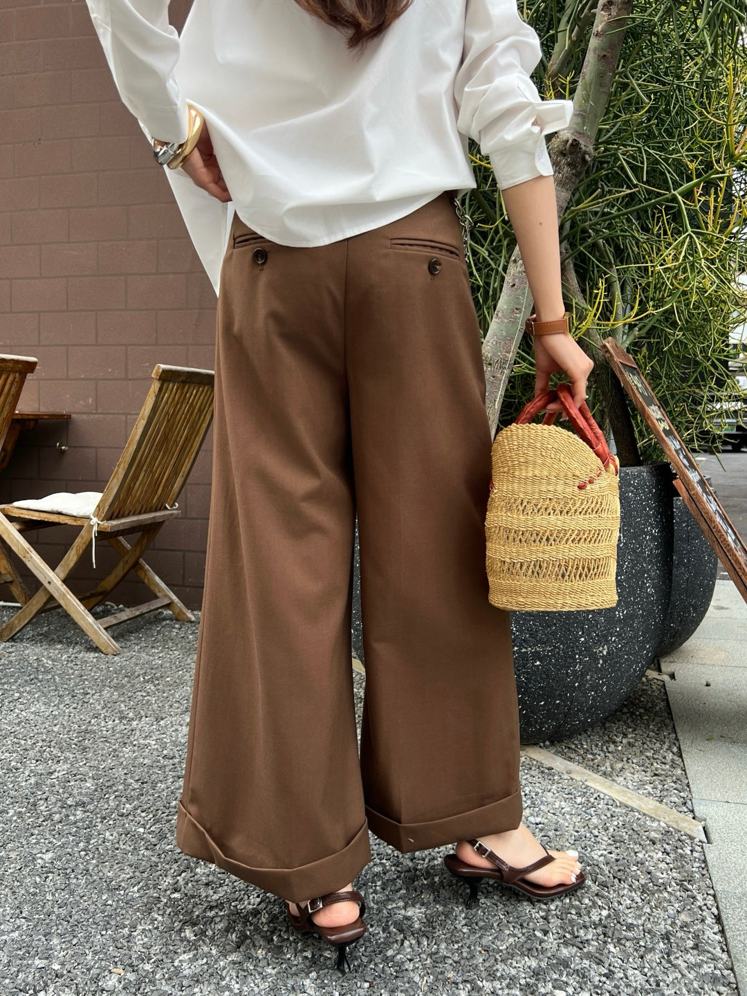 26ss Chain-embellished cropped straight-leg pants