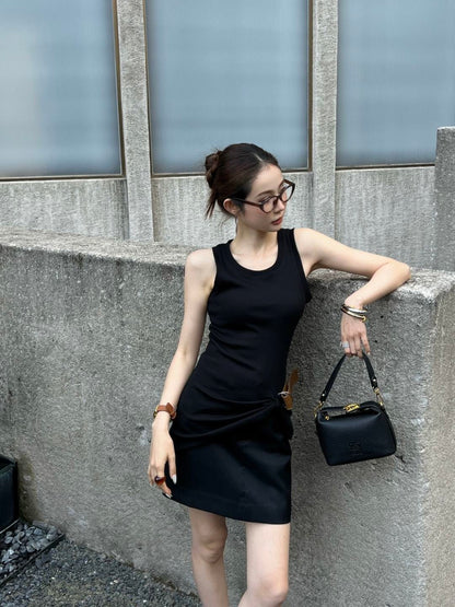 26ss Belt-embellished vest